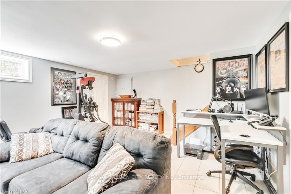 8181 Post Road