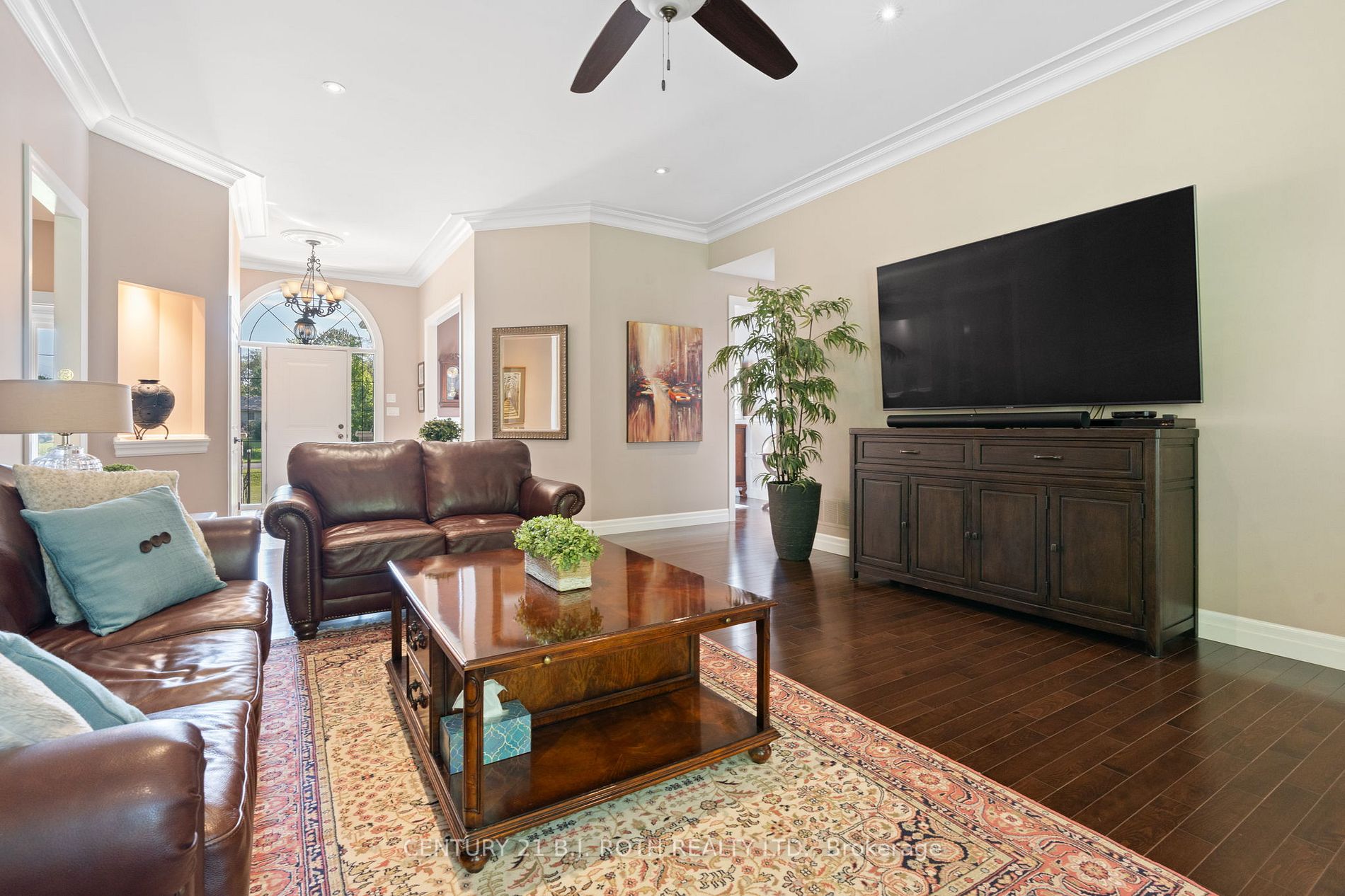 231 Wright Cres
