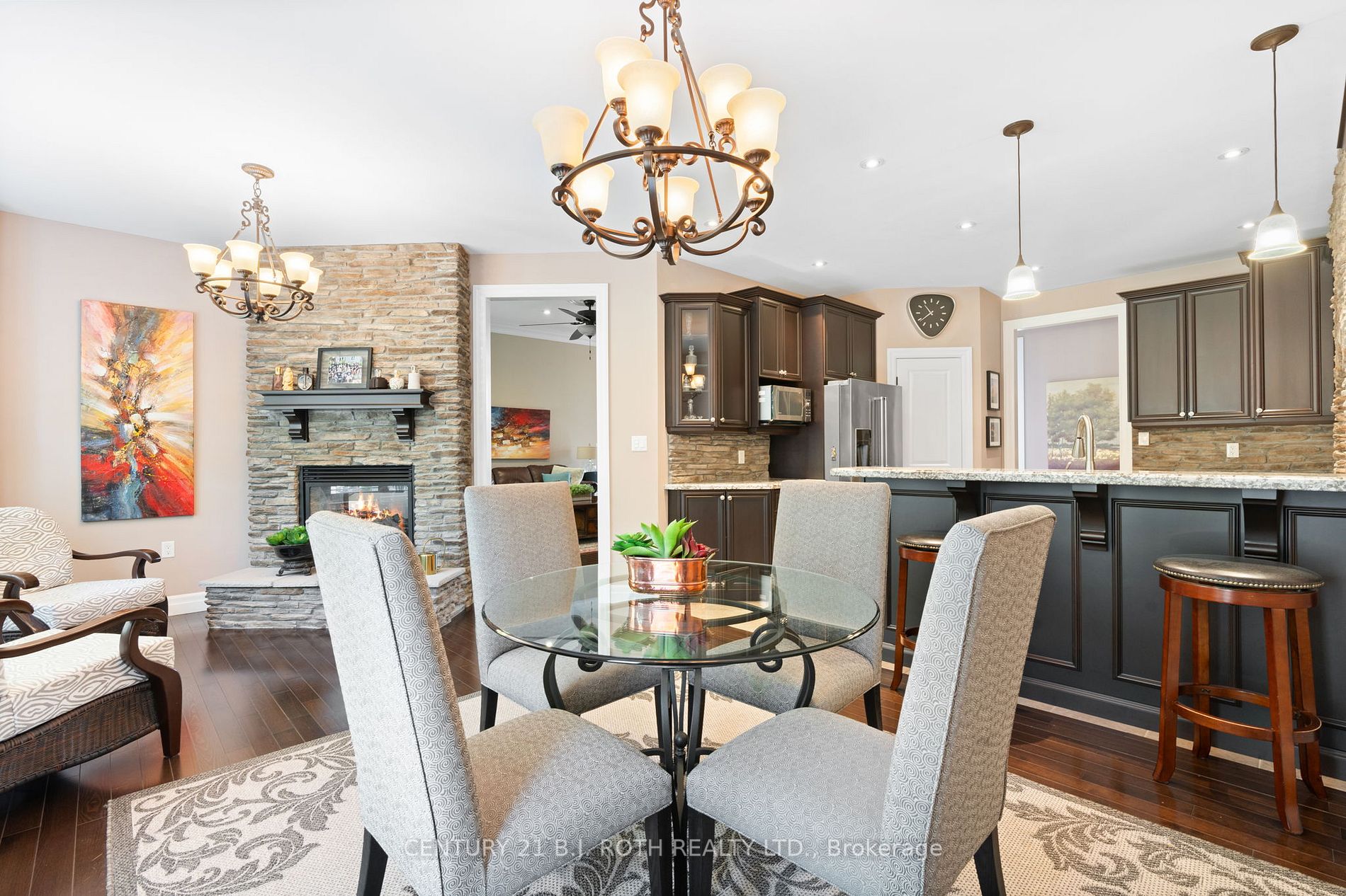 231 Wright Cres
