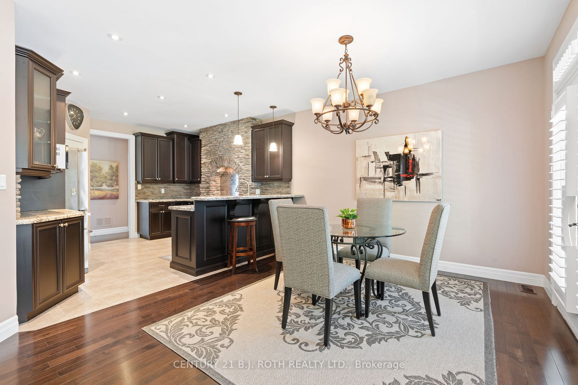231 Wright Cres