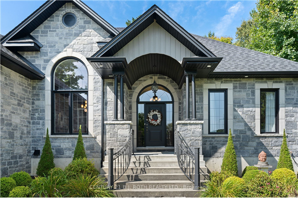 231 Wright Cres, Port Hope