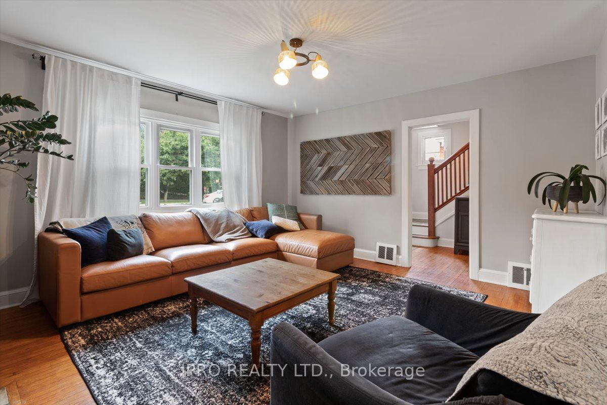 71 Creighton Rd