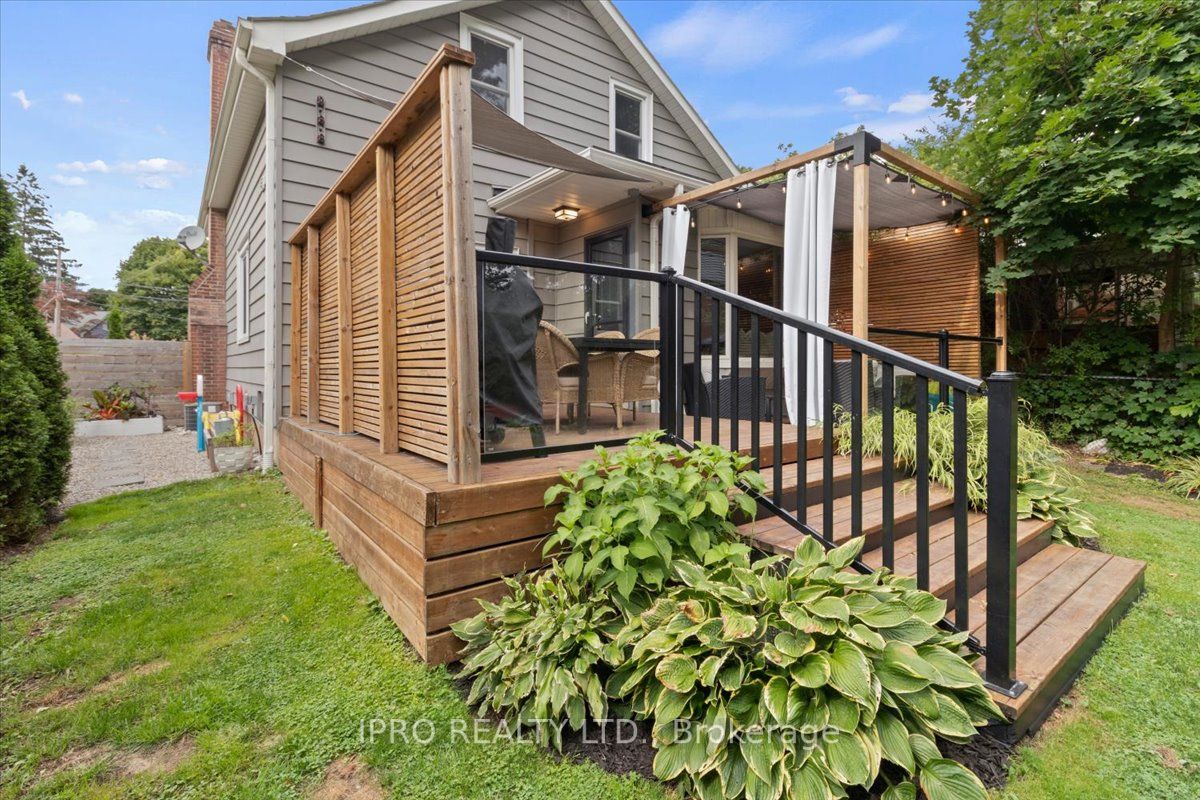 71 Creighton Rd