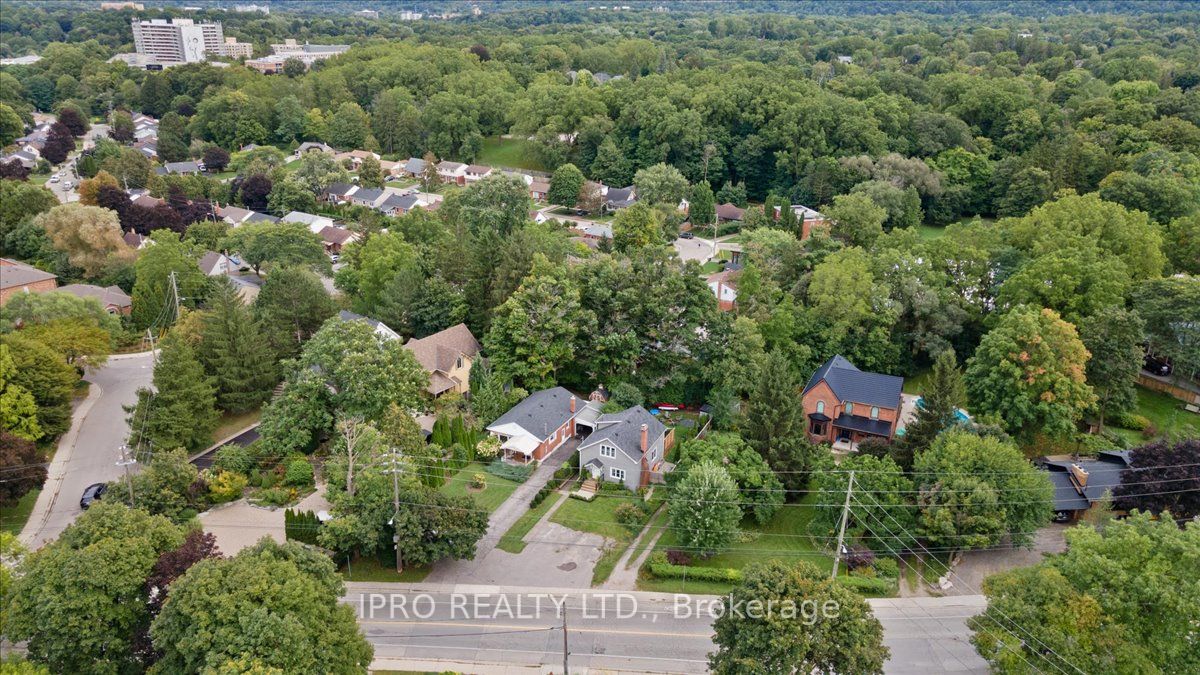 71 Creighton Rd