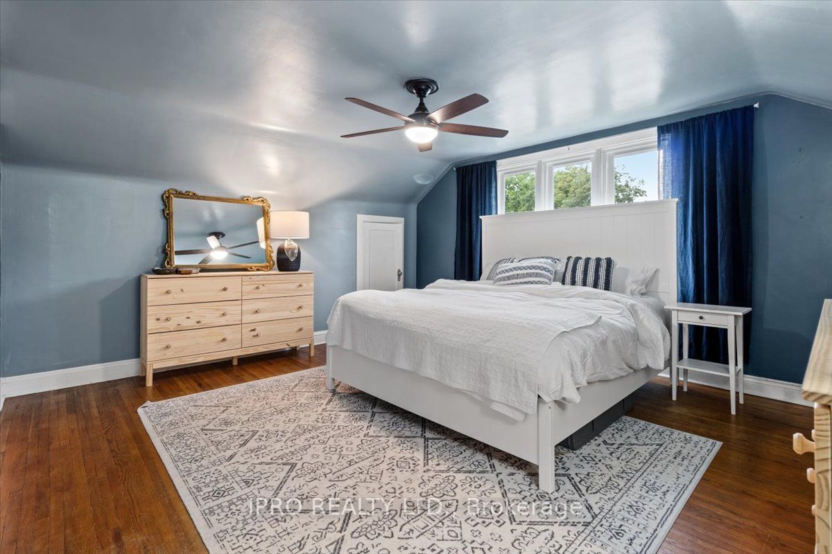 71 Creighton Rd