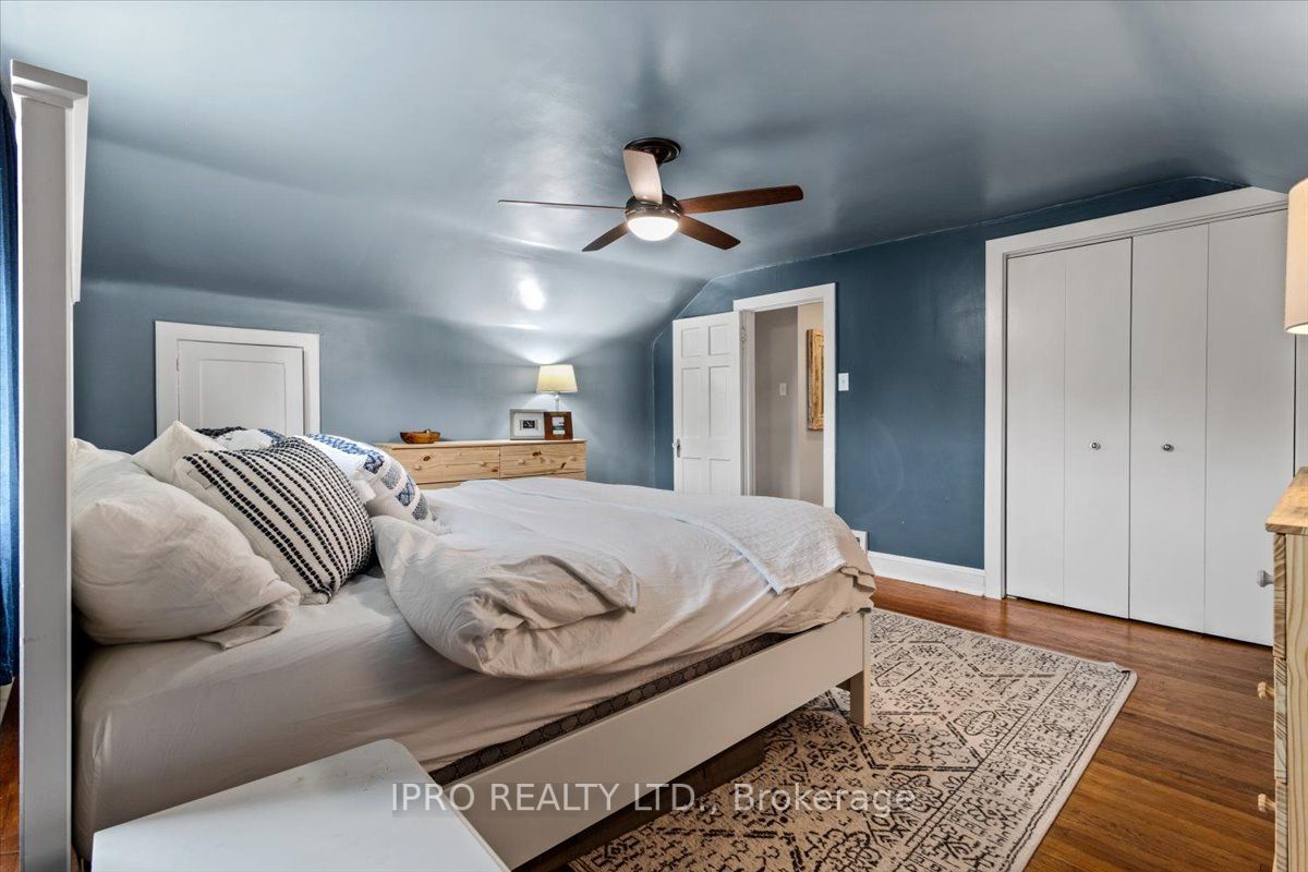71 Creighton Rd