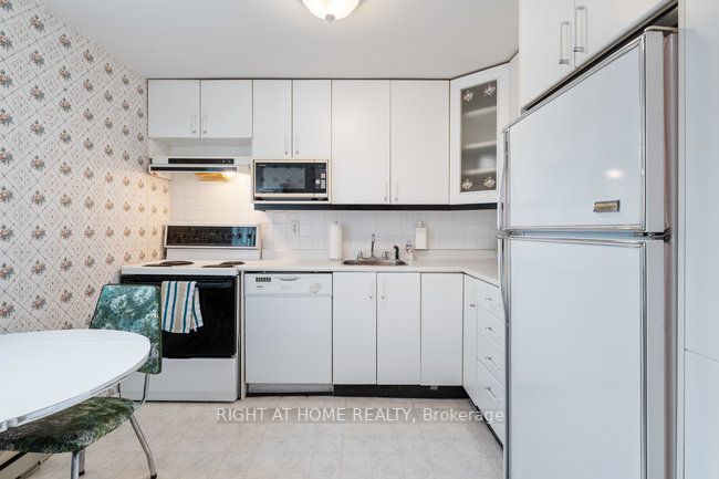 391 East 22nd St