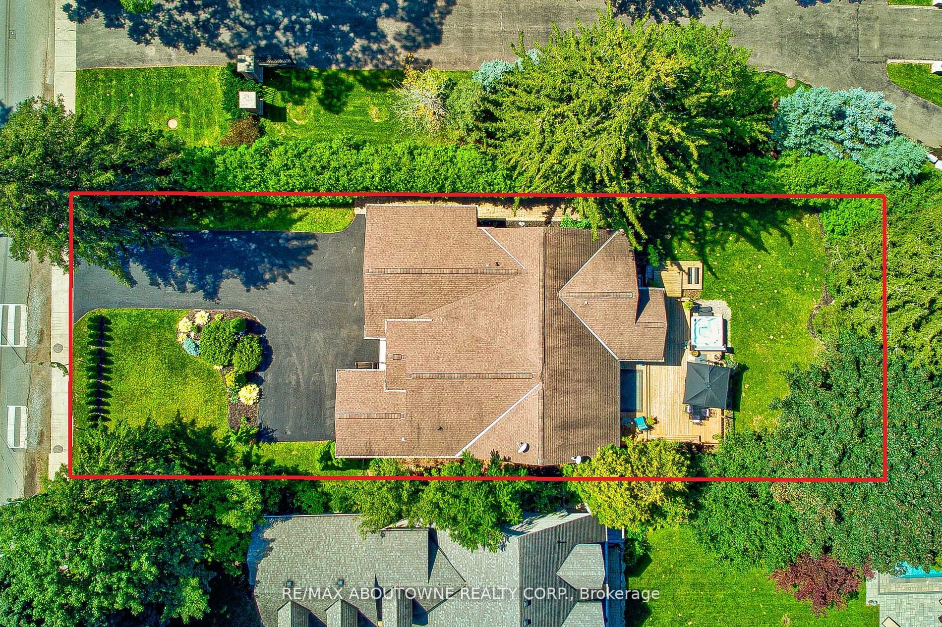 3 Jerseyville Rd W