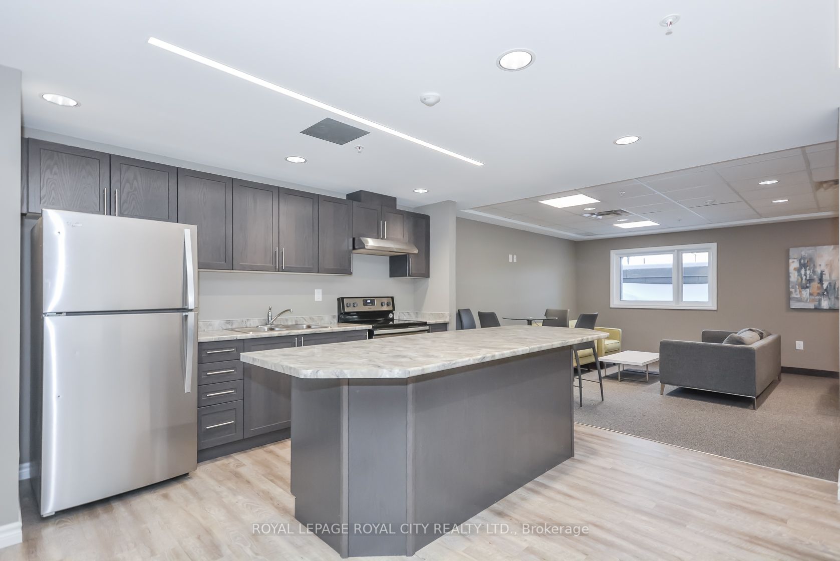 7 Kay Crescent, #208