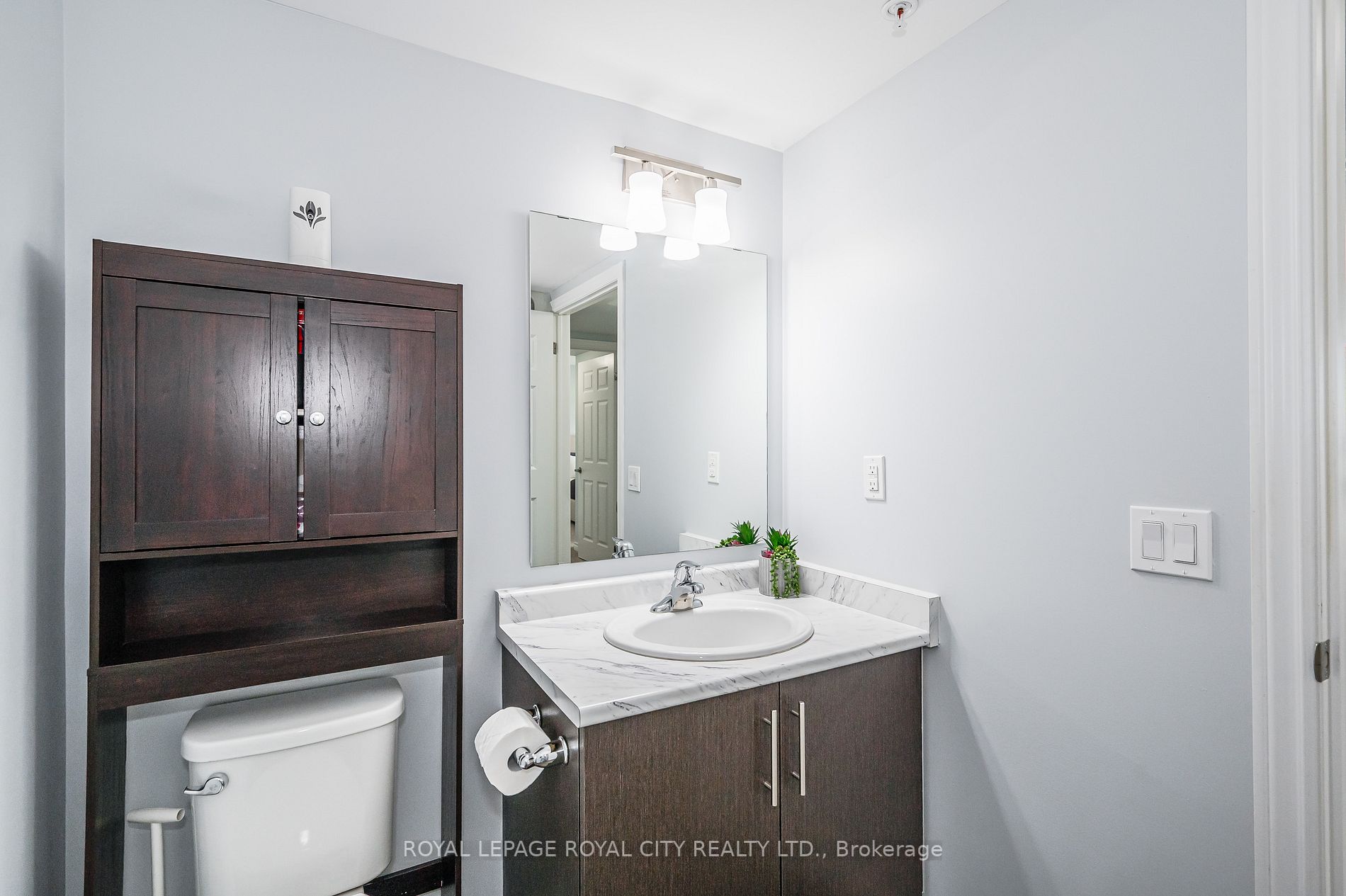 7 Kay Crescent, #208