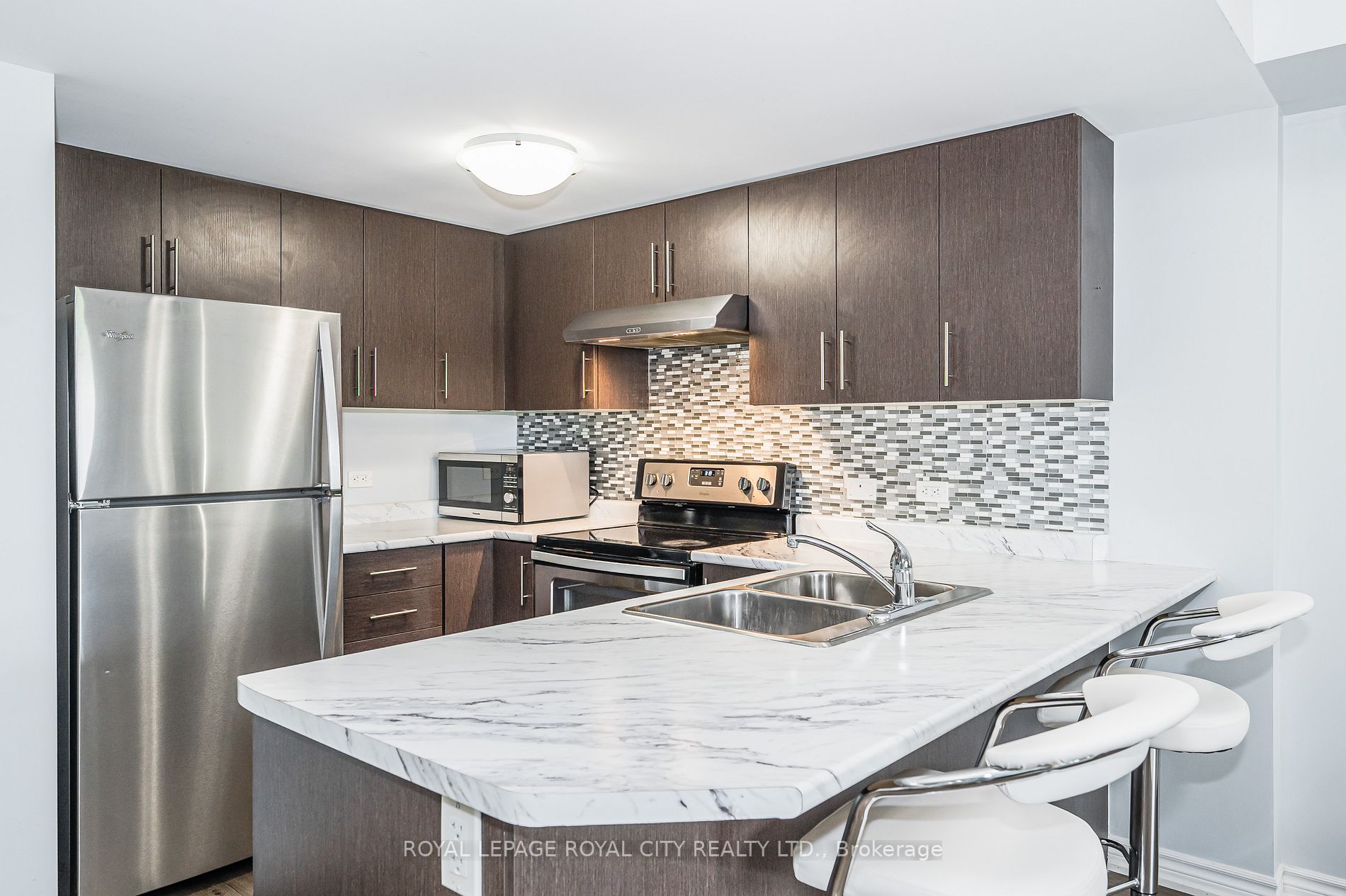 7 Kay Crescent, #208