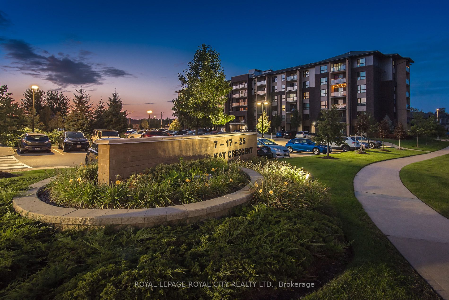 7 Kay Crescent, #208