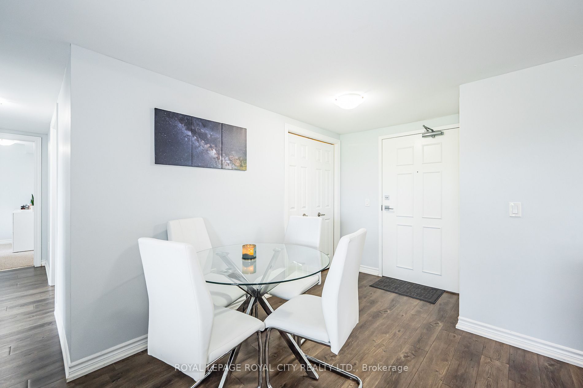 7 Kay Crescent, #208