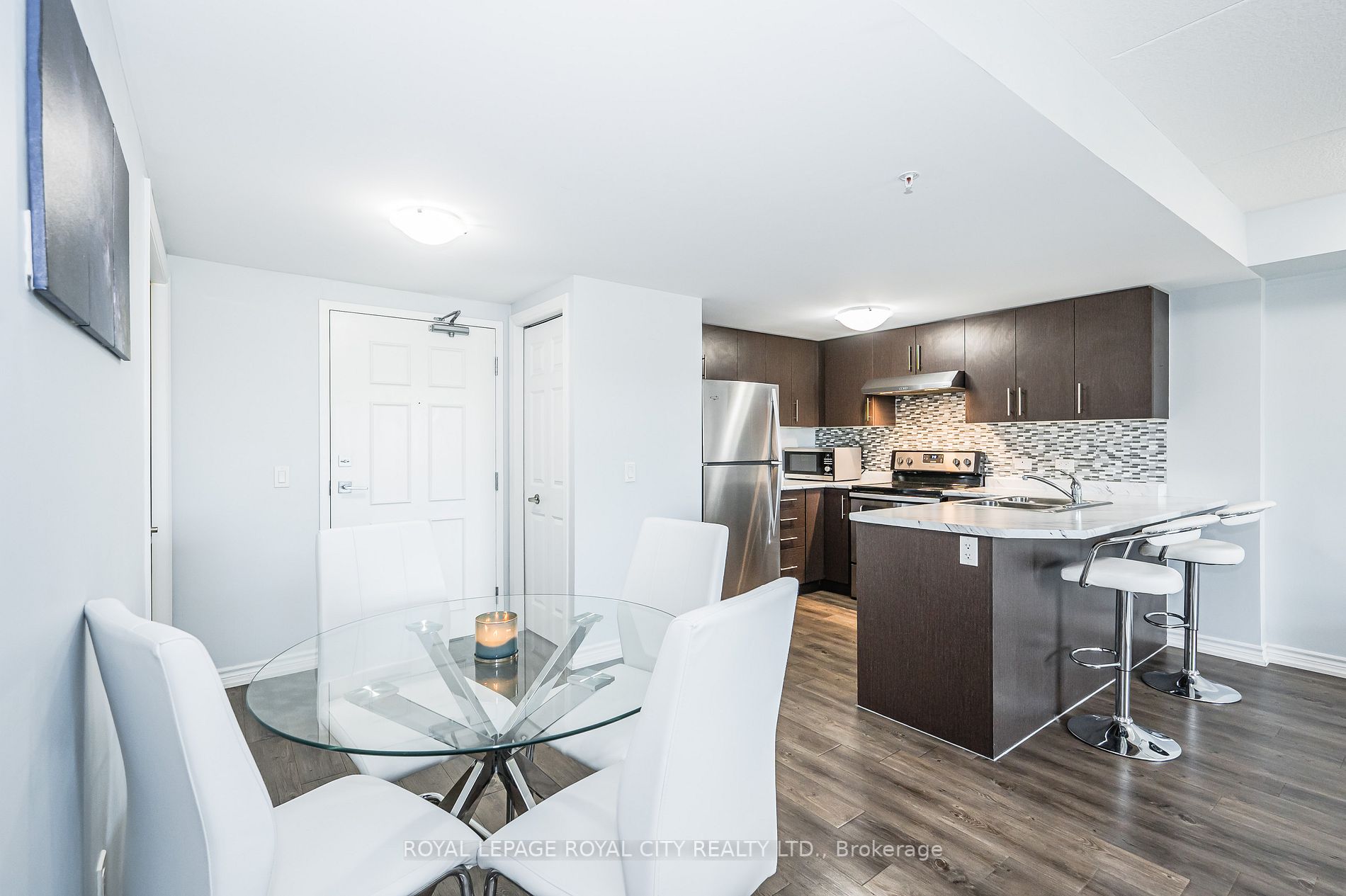 7 Kay Crescent, #208