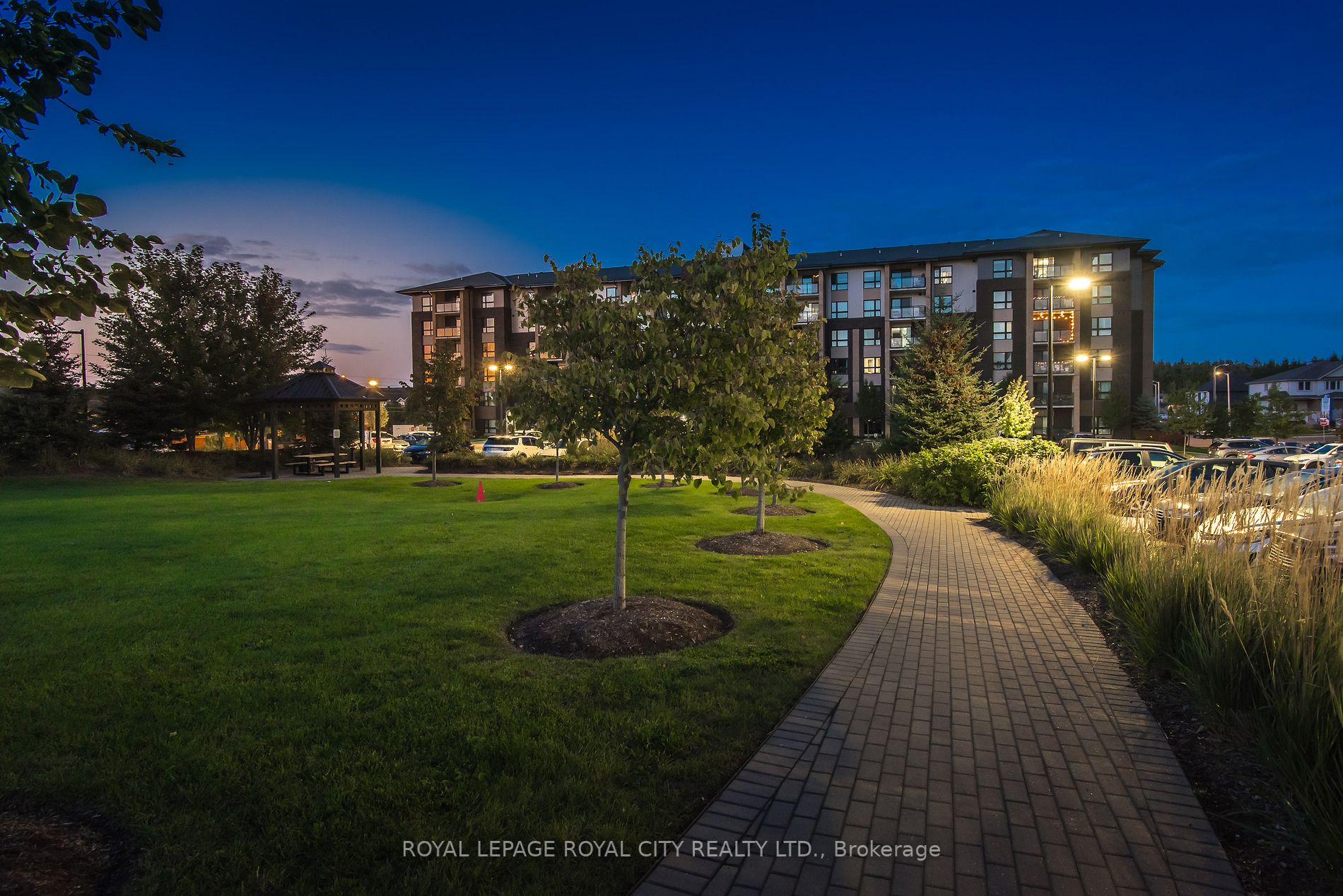 7 Kay Crescent, #208