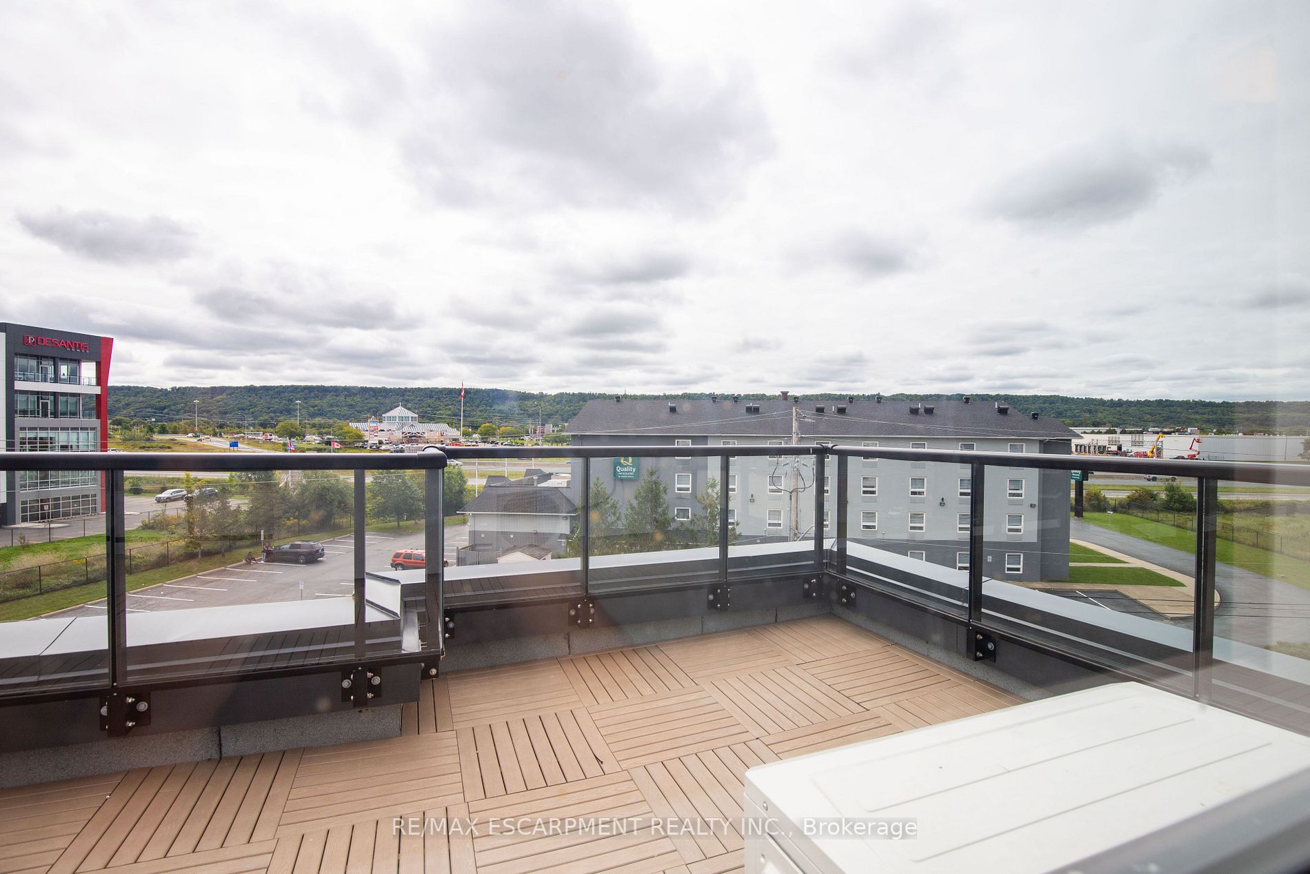 10 Windward Dr, #76