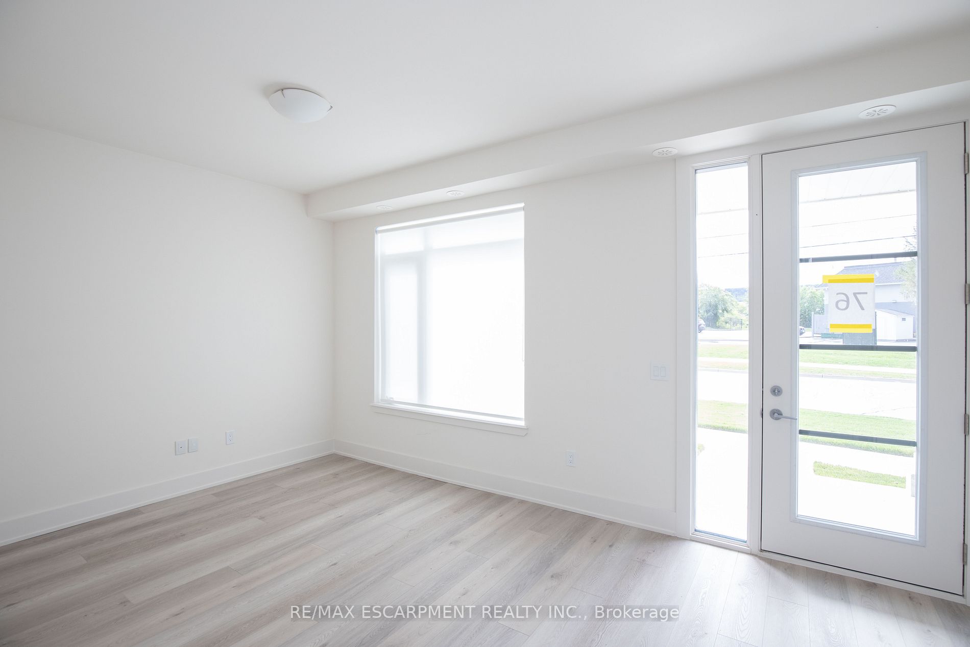 10 Windward Dr, #76