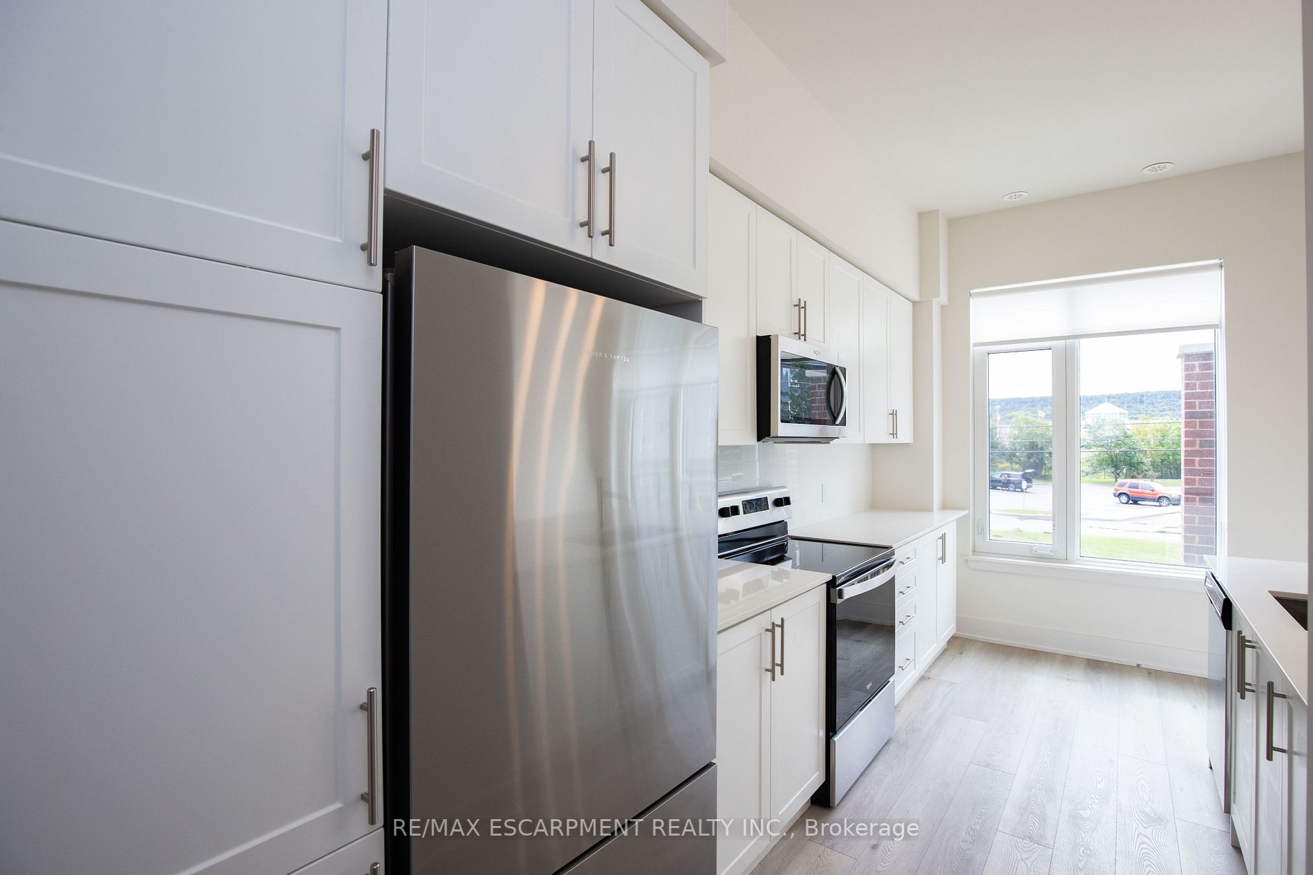 10 Windward Dr, #76