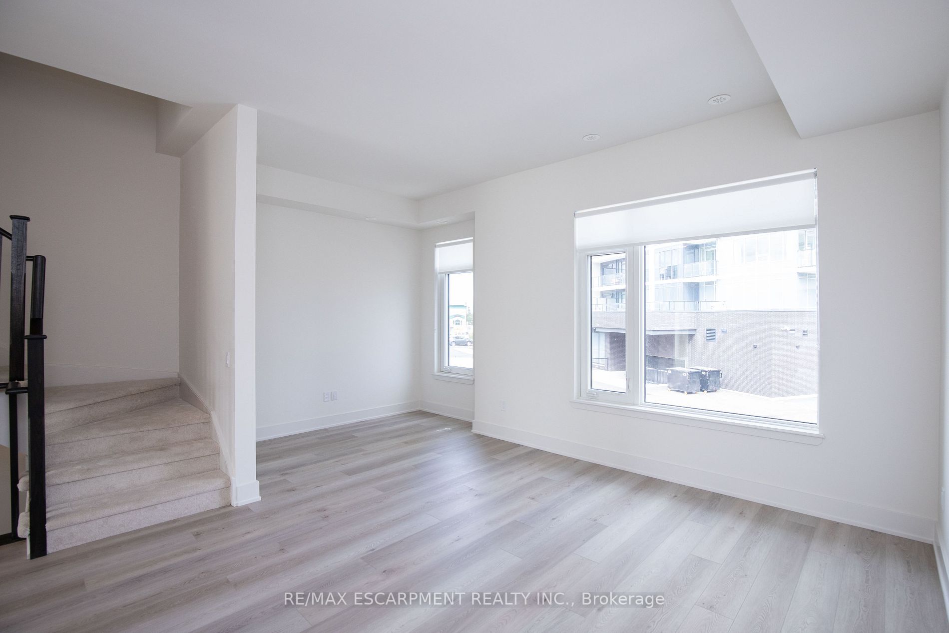 10 Windward Dr, #76