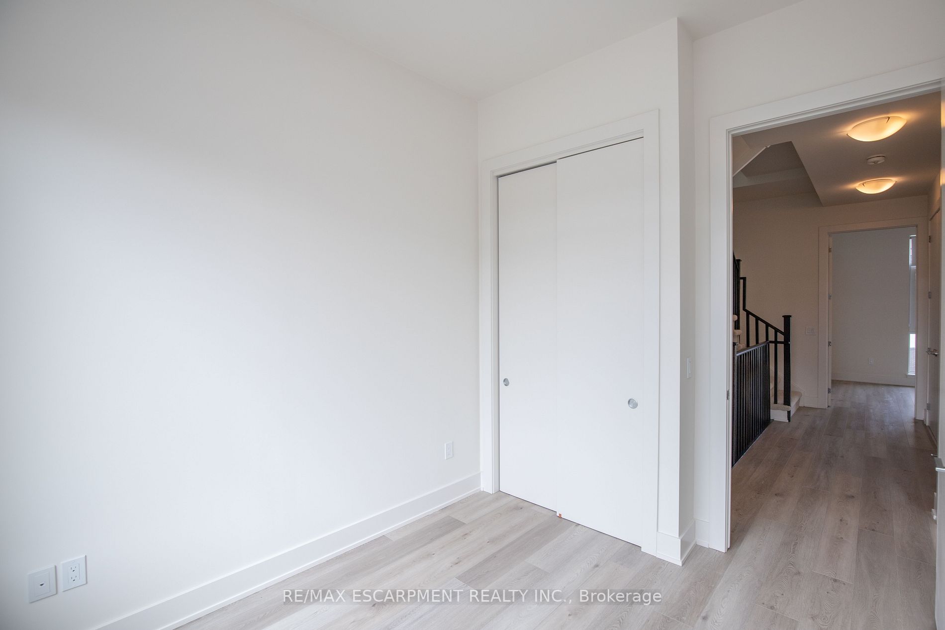10 Windward Dr, #76