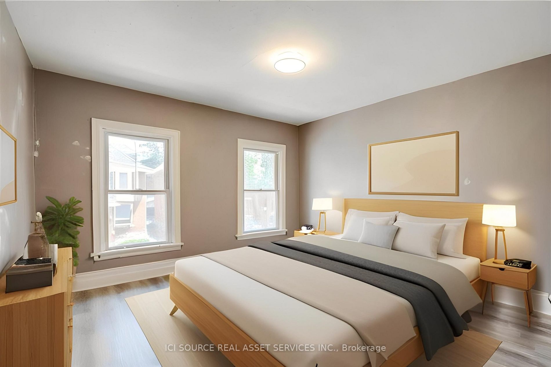 16 EASTBOURNE Avenue, #Upper