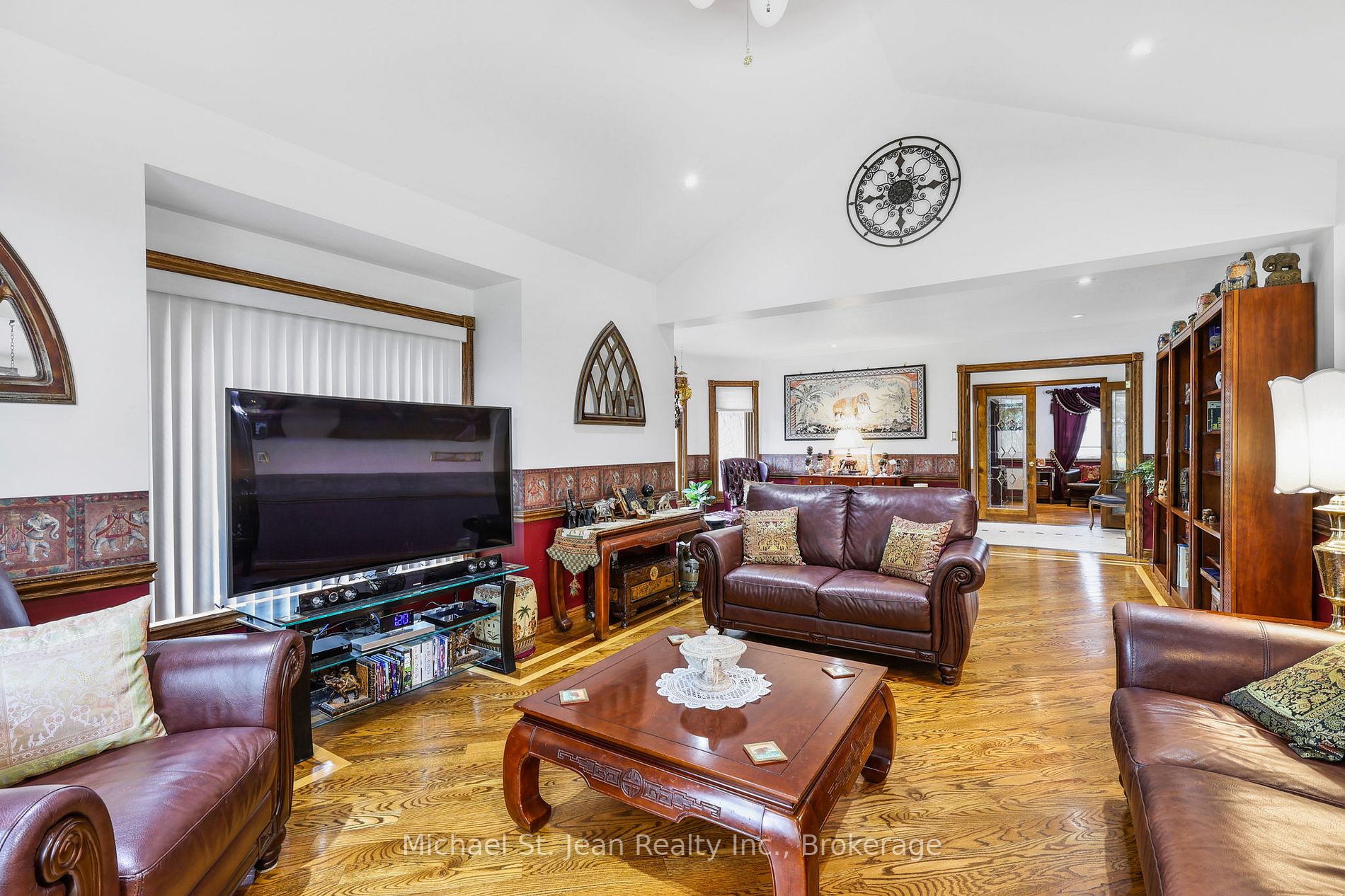 189 Charterhouse Crescent