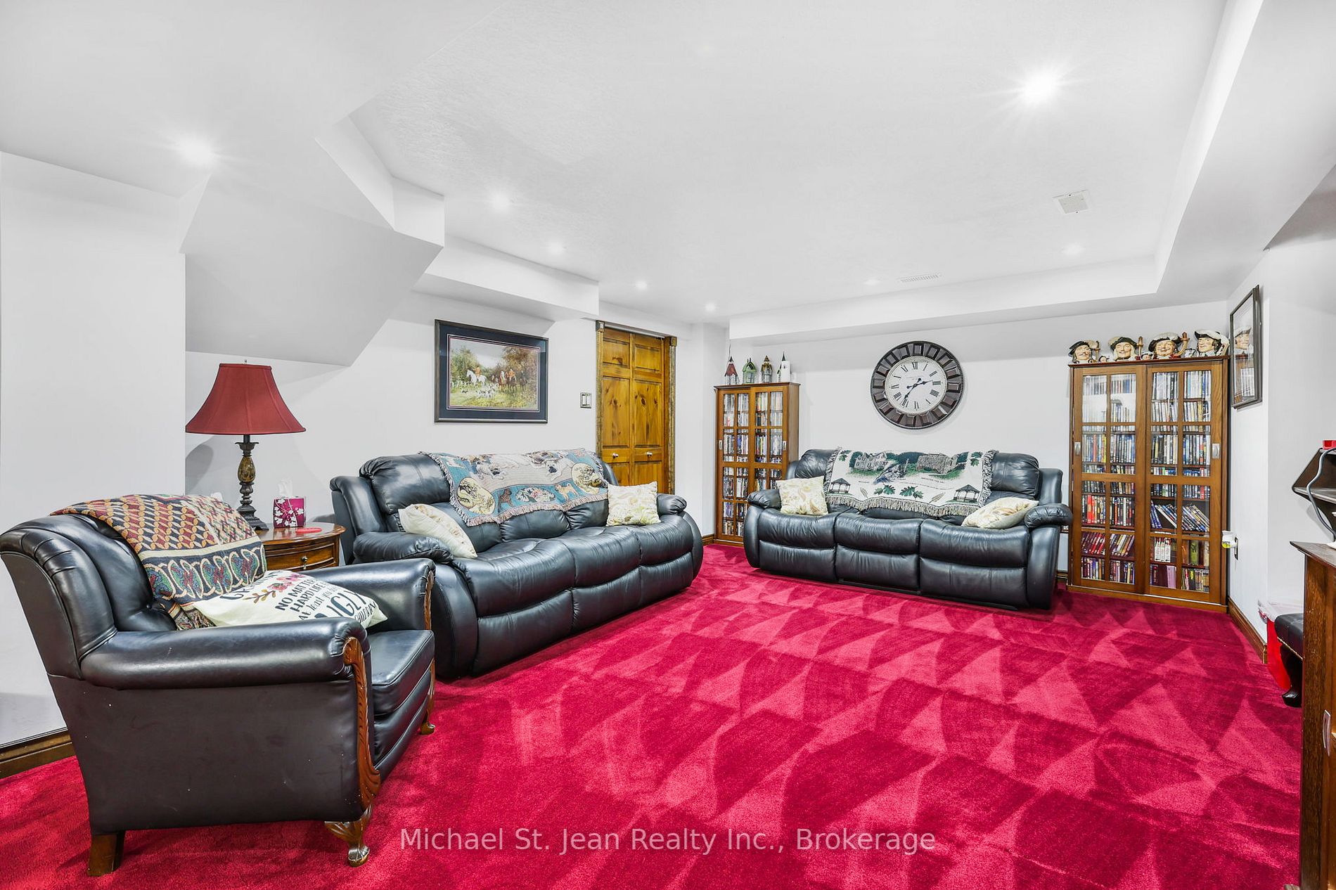 189 Charterhouse Crescent