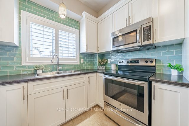 184 WESTBANK Trail