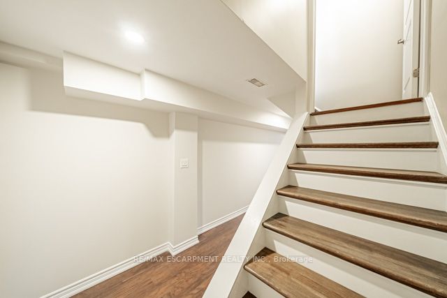 184 WESTBANK Trail