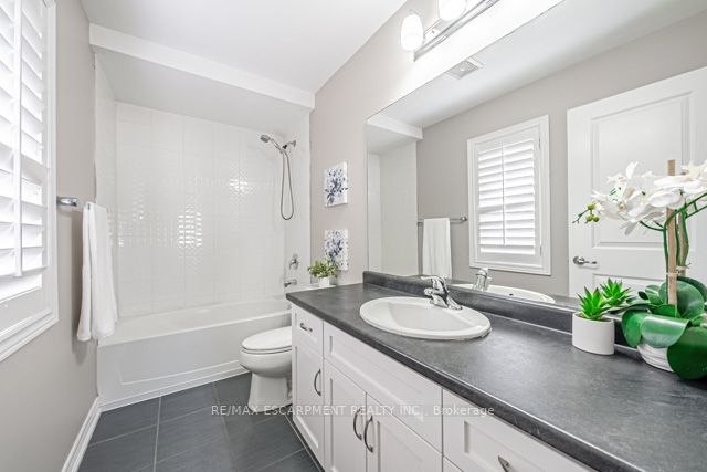 184 WESTBANK Trail