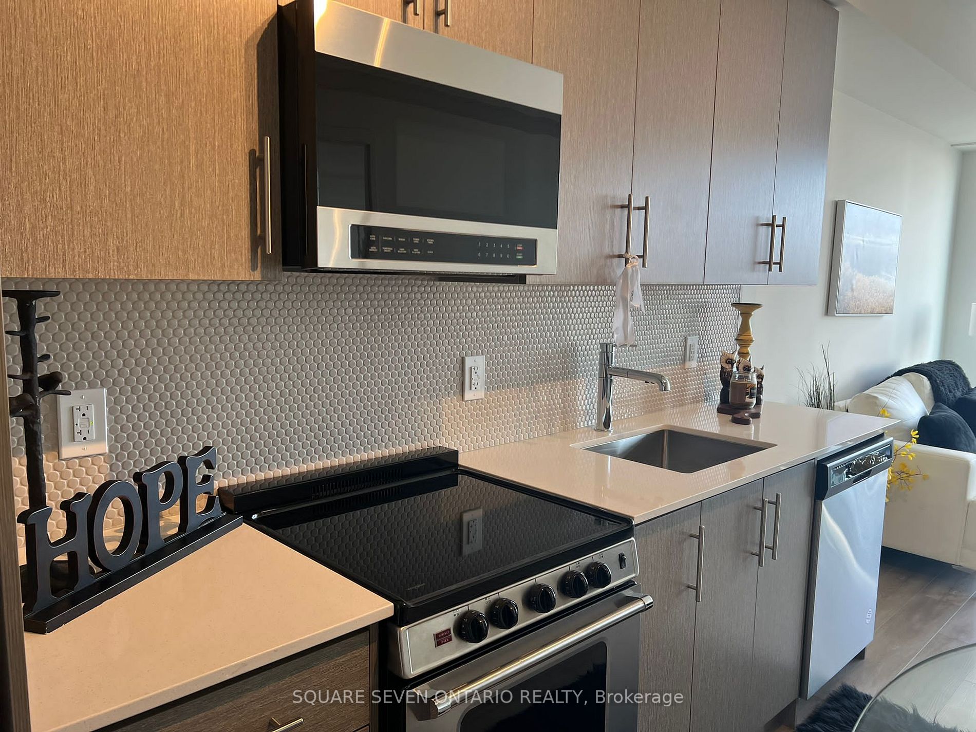 212 King William Street, #1301