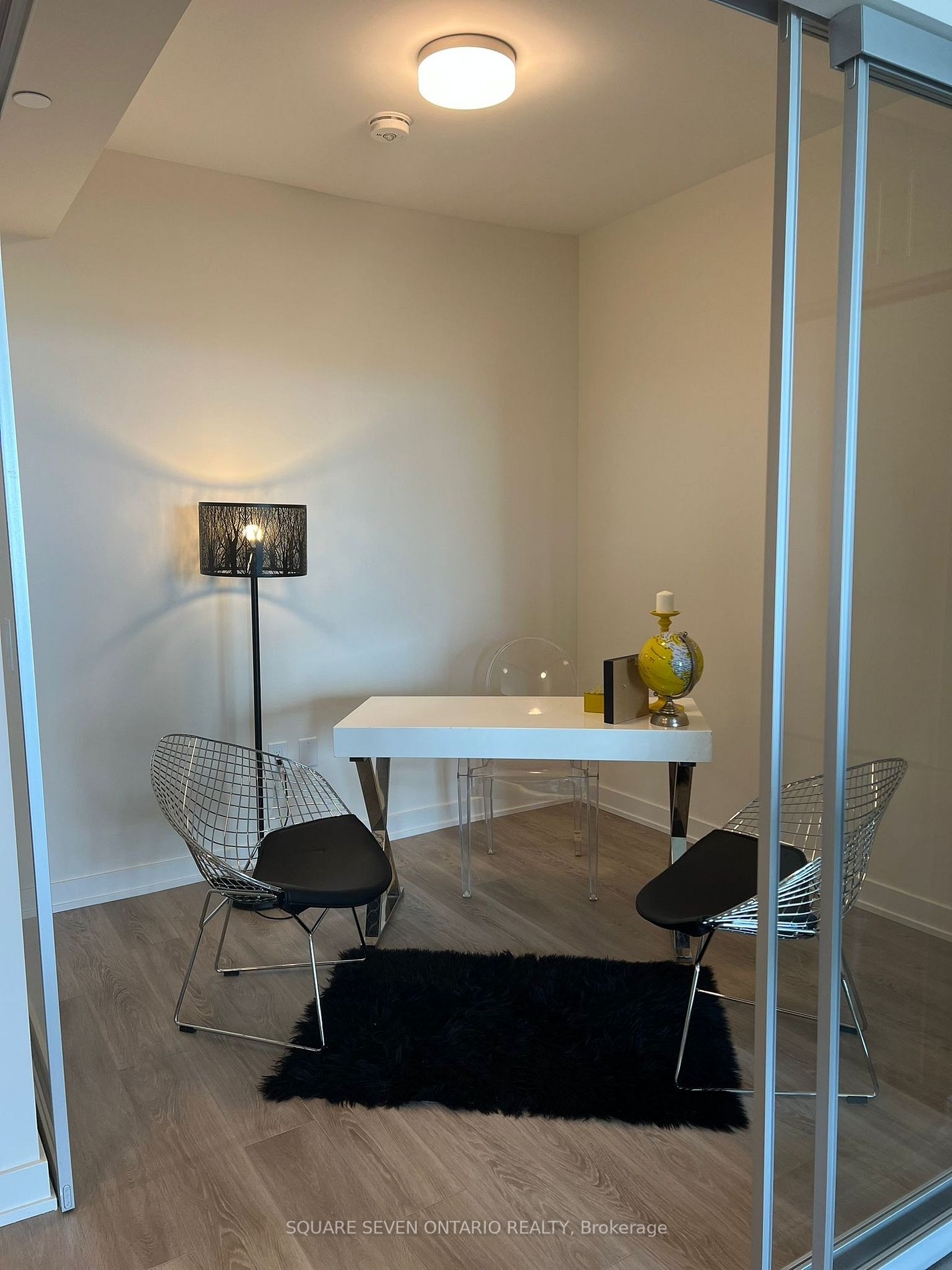 212 King William Street, #1301