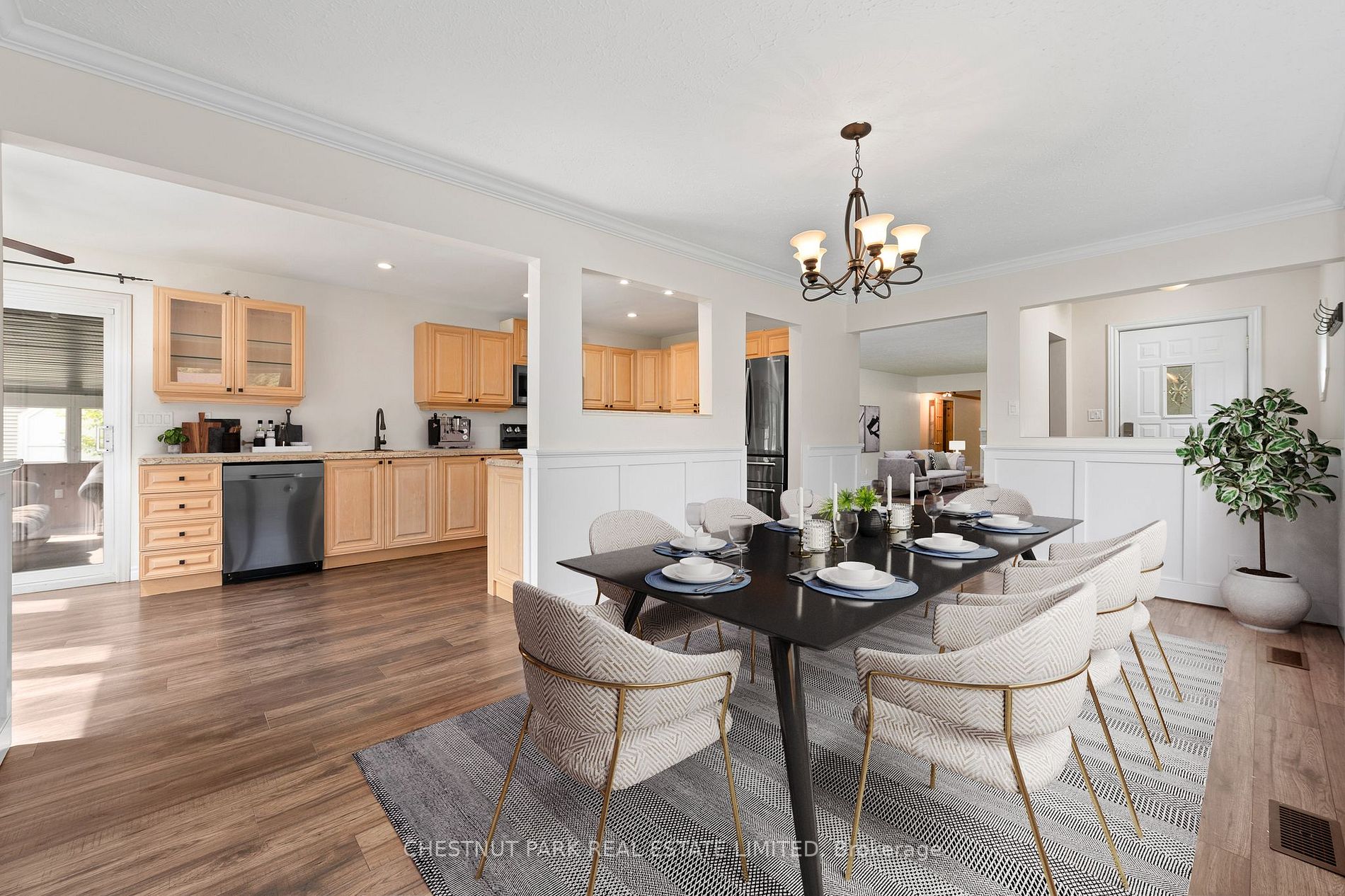 28 Wayne Cres