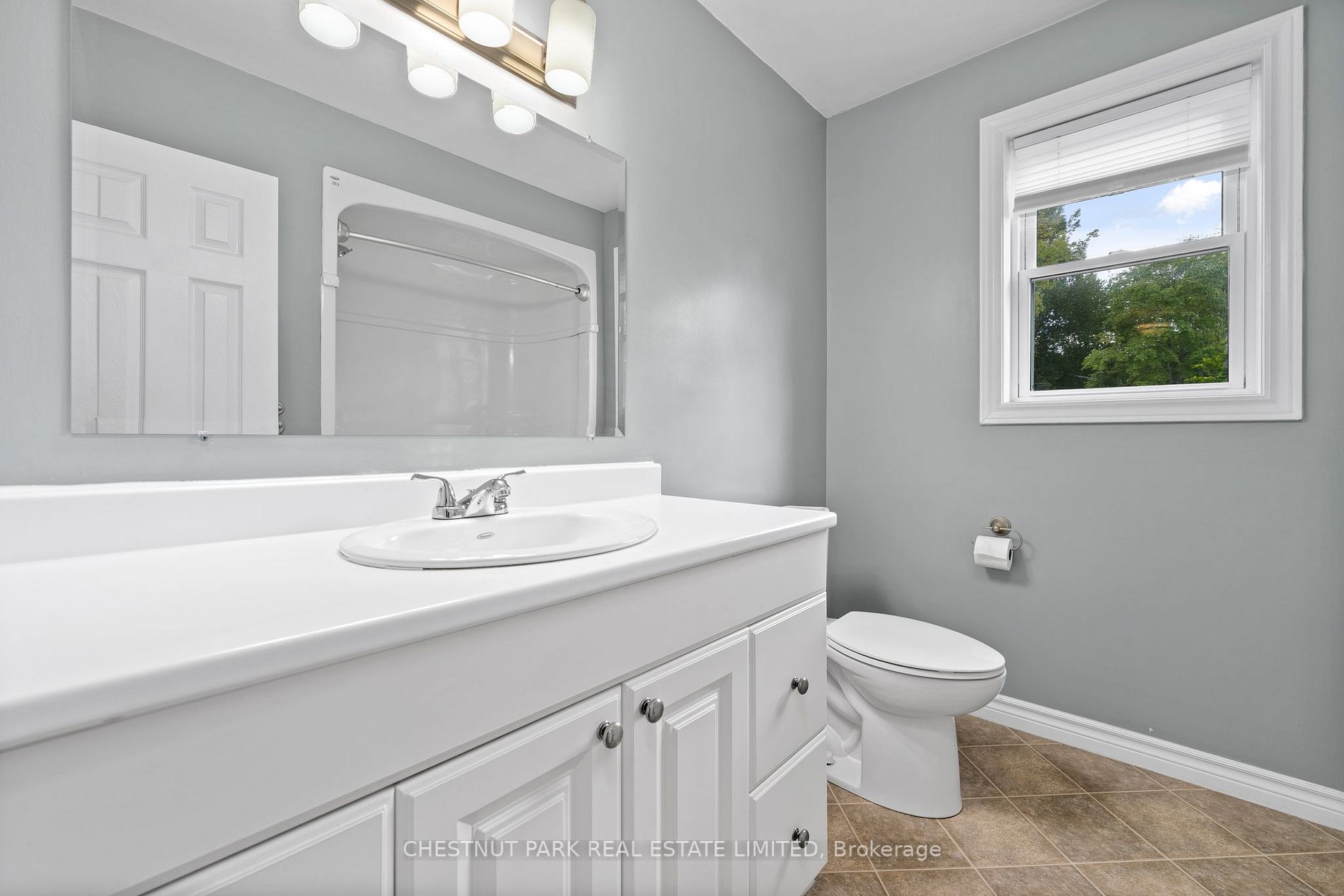 28 Wayne Cres