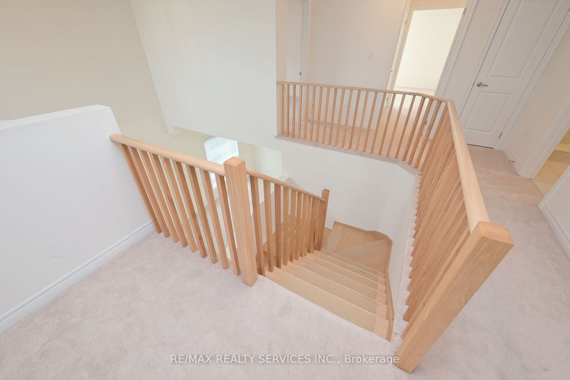 777 Gilmour Crescent