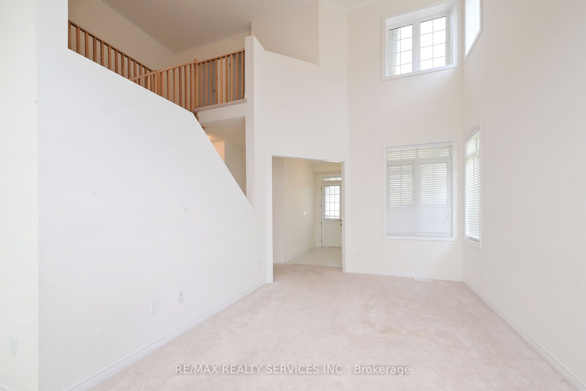 777 Gilmour Crescent