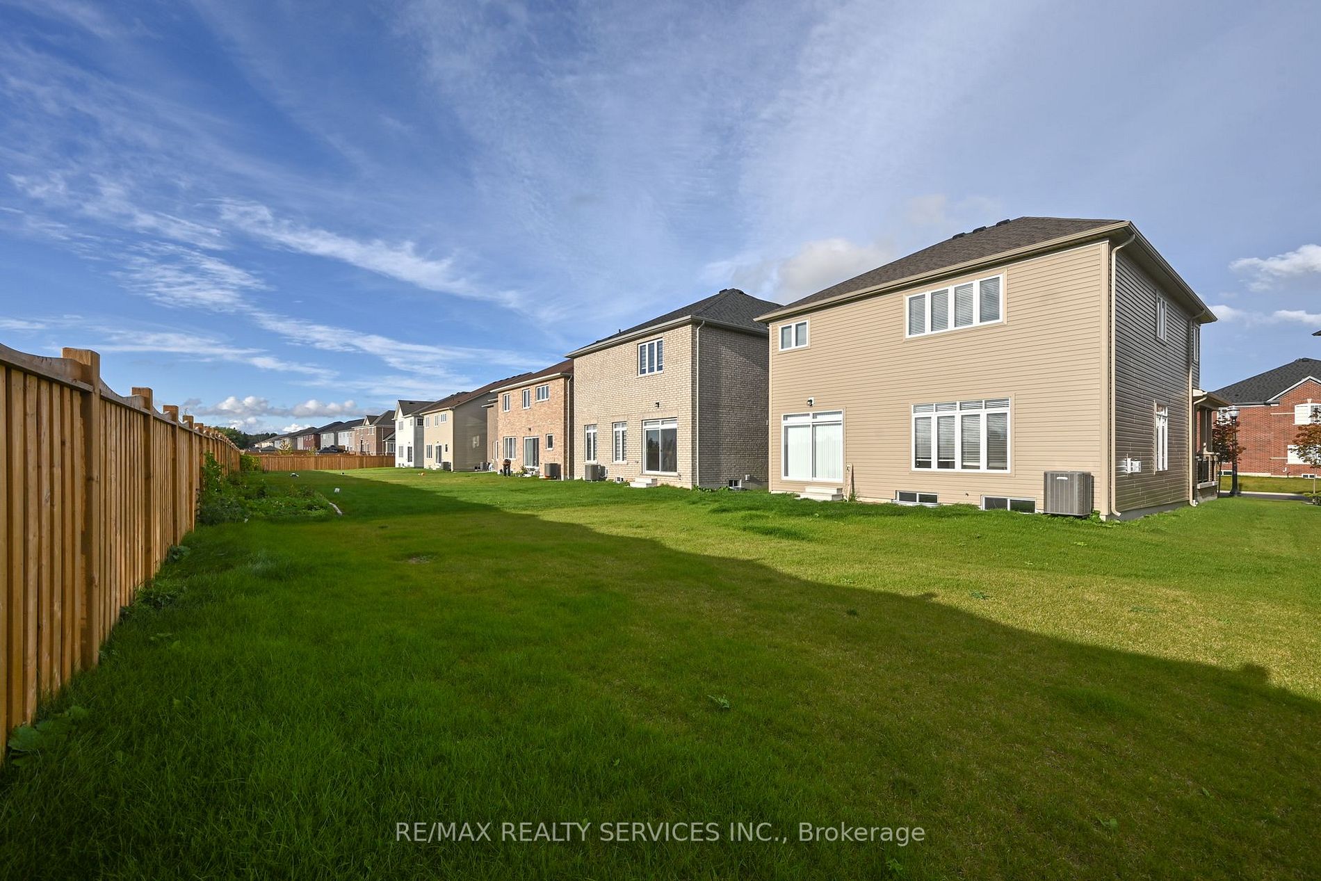 777 Gilmour Crescent