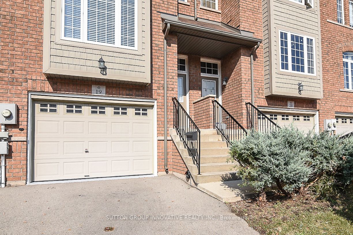 151 Green Rd, #19