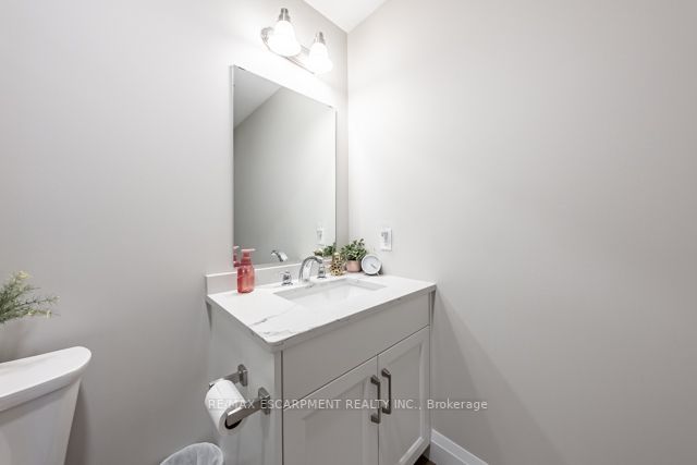 64 Main St N, #205