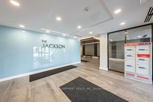64 Main St N, #205