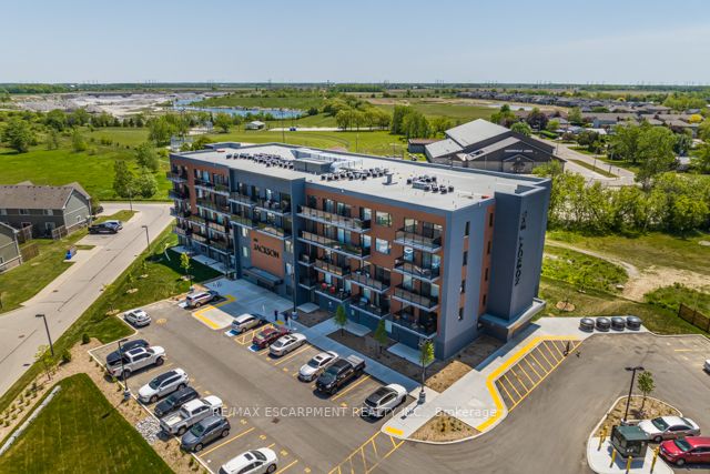 64 Main St N, #205