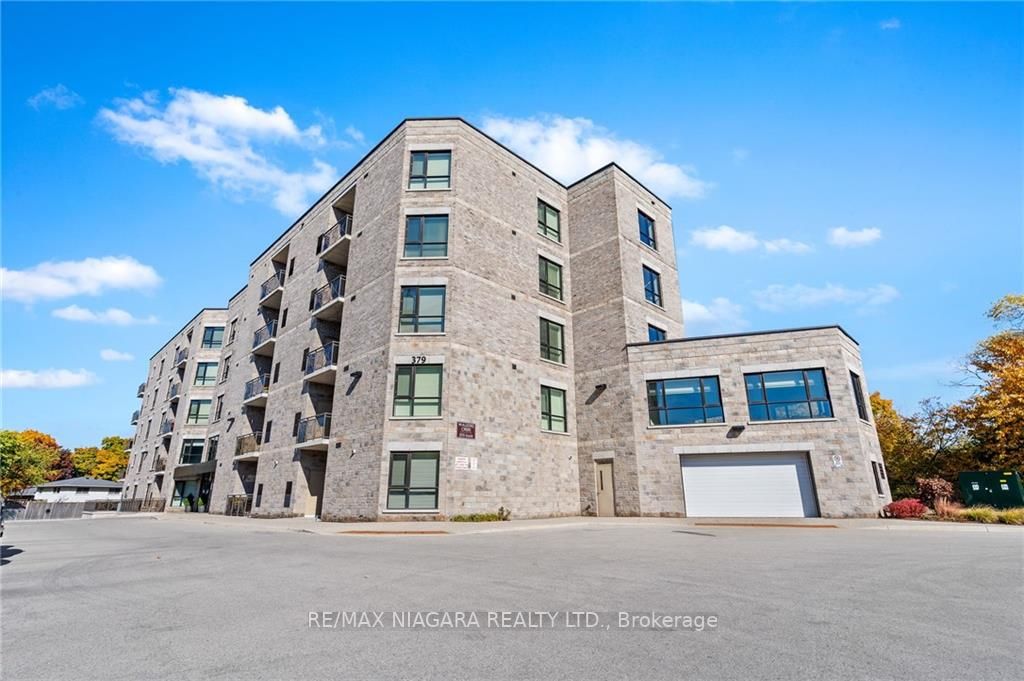 379 Scott St, #303