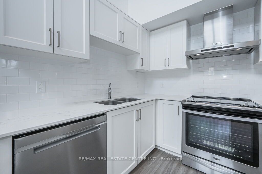 110 Fergus Avenue, #1