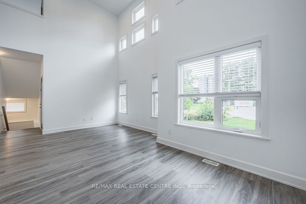 110 Fergus Avenue, #1