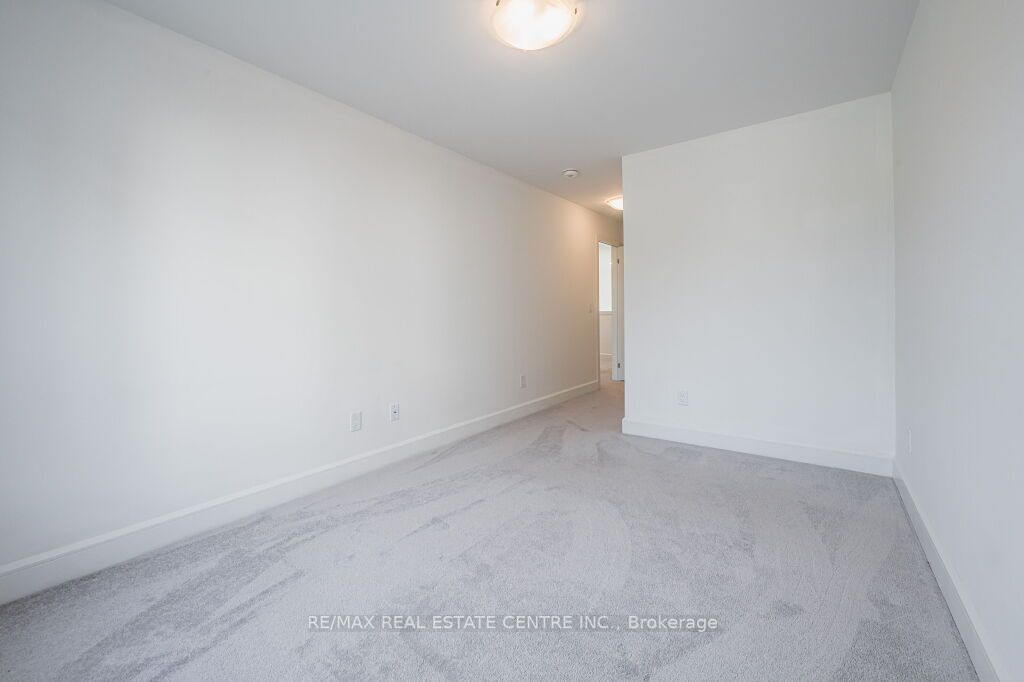 110 Fergus Avenue, #1