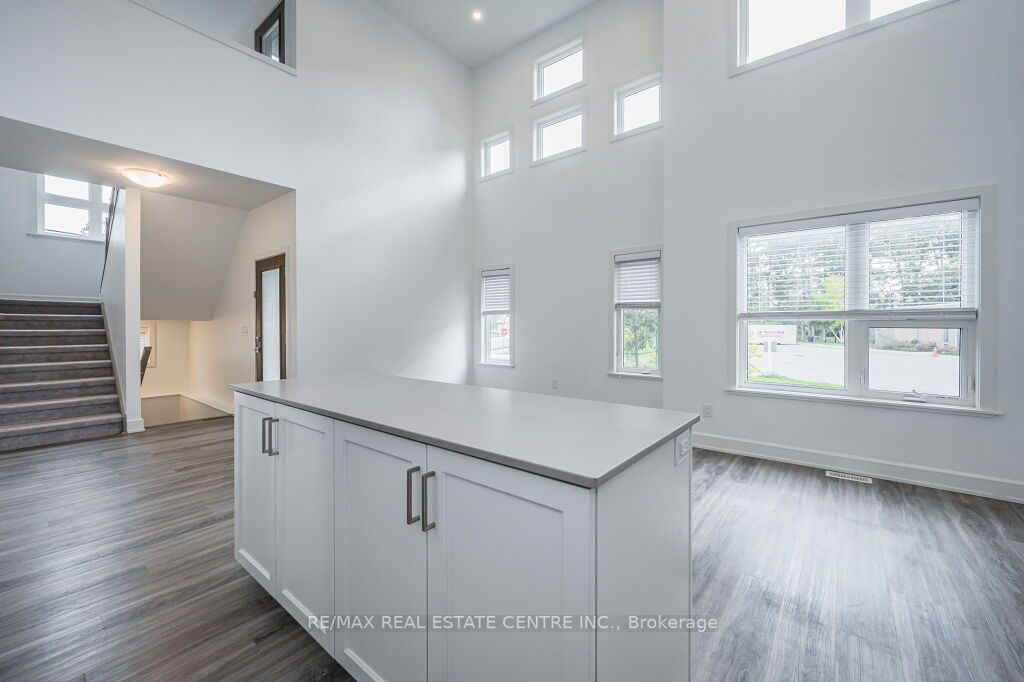 110 Fergus Avenue, #1