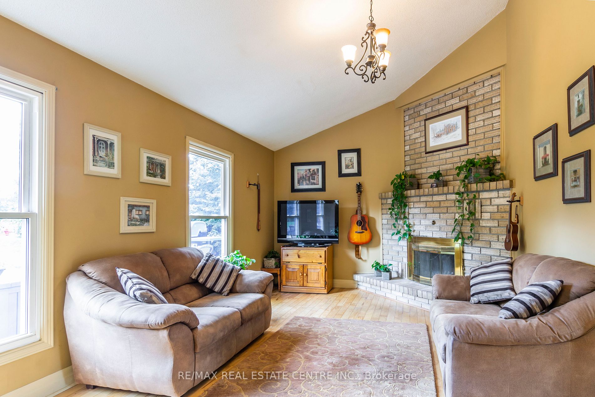 36 Galaxy Boulevard