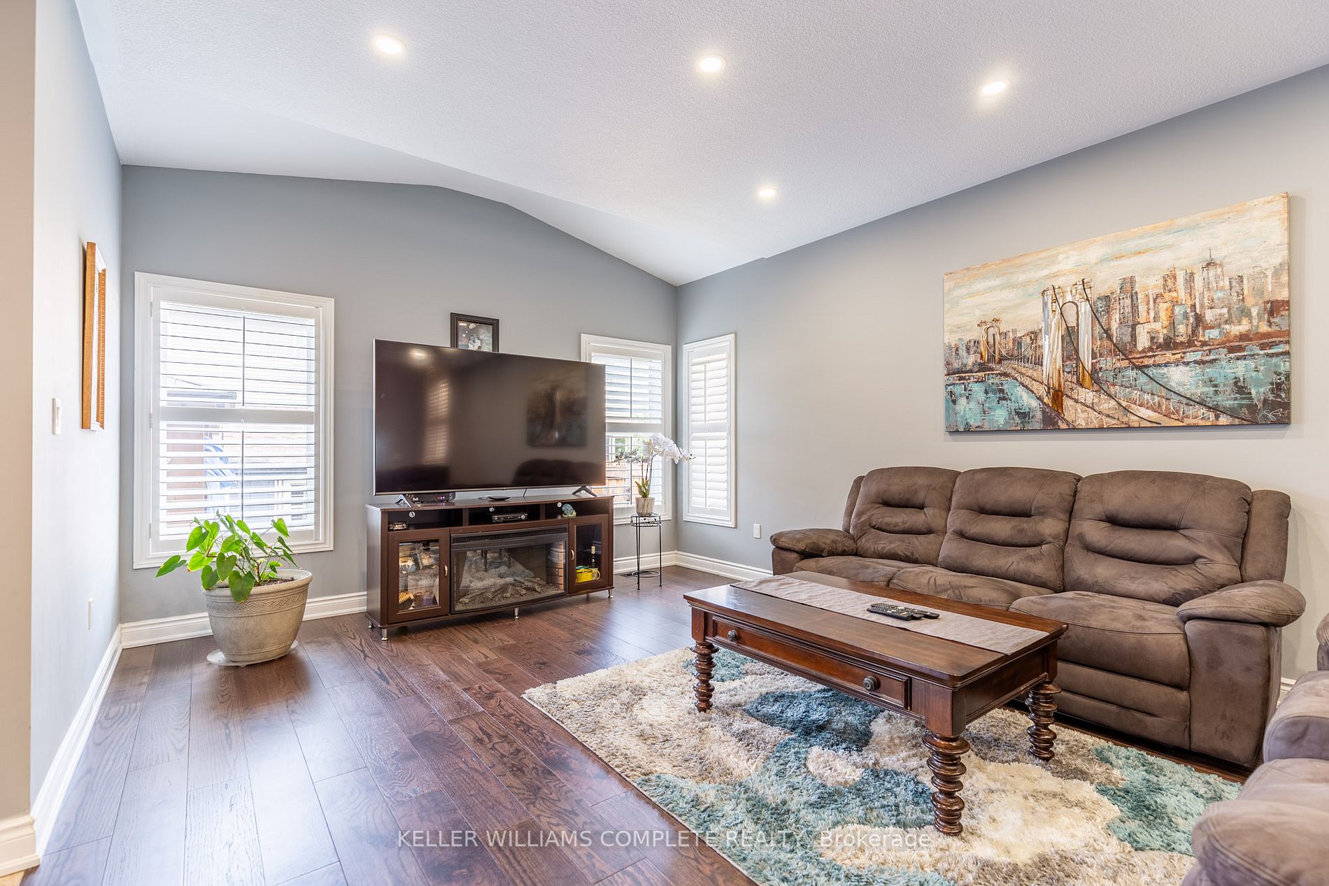 59 Whistler St