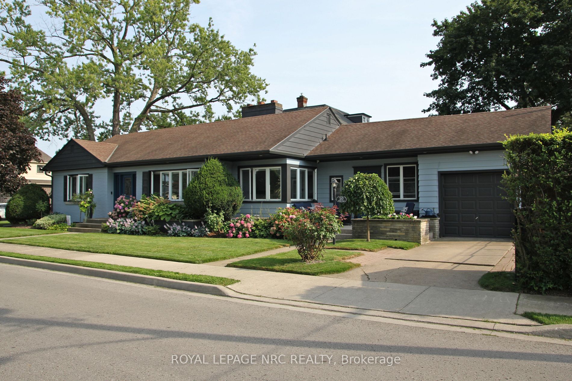 10 Ridgewood Rd