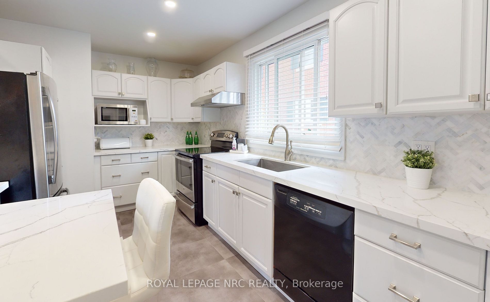 10 Ridgewood Rd
